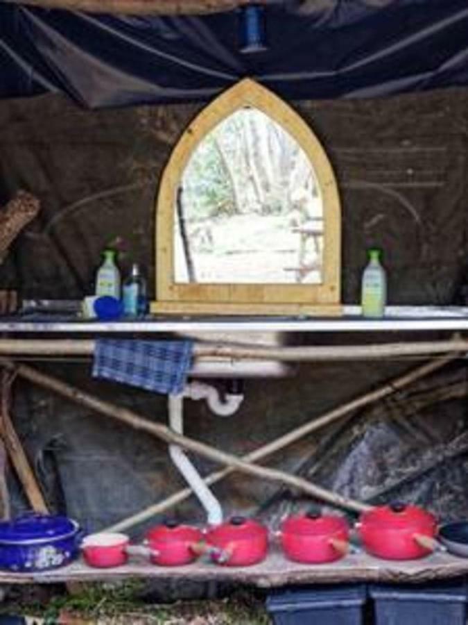Hobbity Bell Tent House Hotel Fordwich Exterior photo